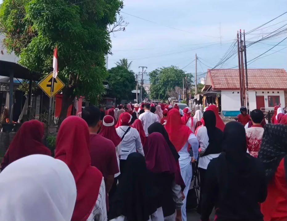HUT ke-81 RI, Gampong Merduati Gelar Fun Walk, Lomba Hias Sepeda dan Donor Darah