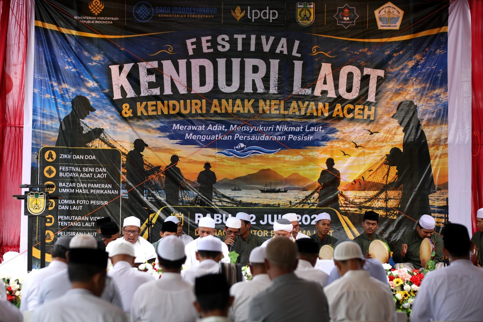 Illiza Buka Festival Kenduri Laot dan Kenduri Anak Nelayan di Ulee Lheue