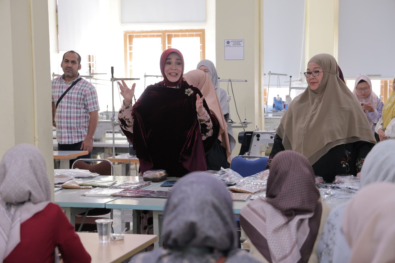 Illiza Dukung Penguatan UMKM Lewat Pelatihan Bordir Berbasis Wastra