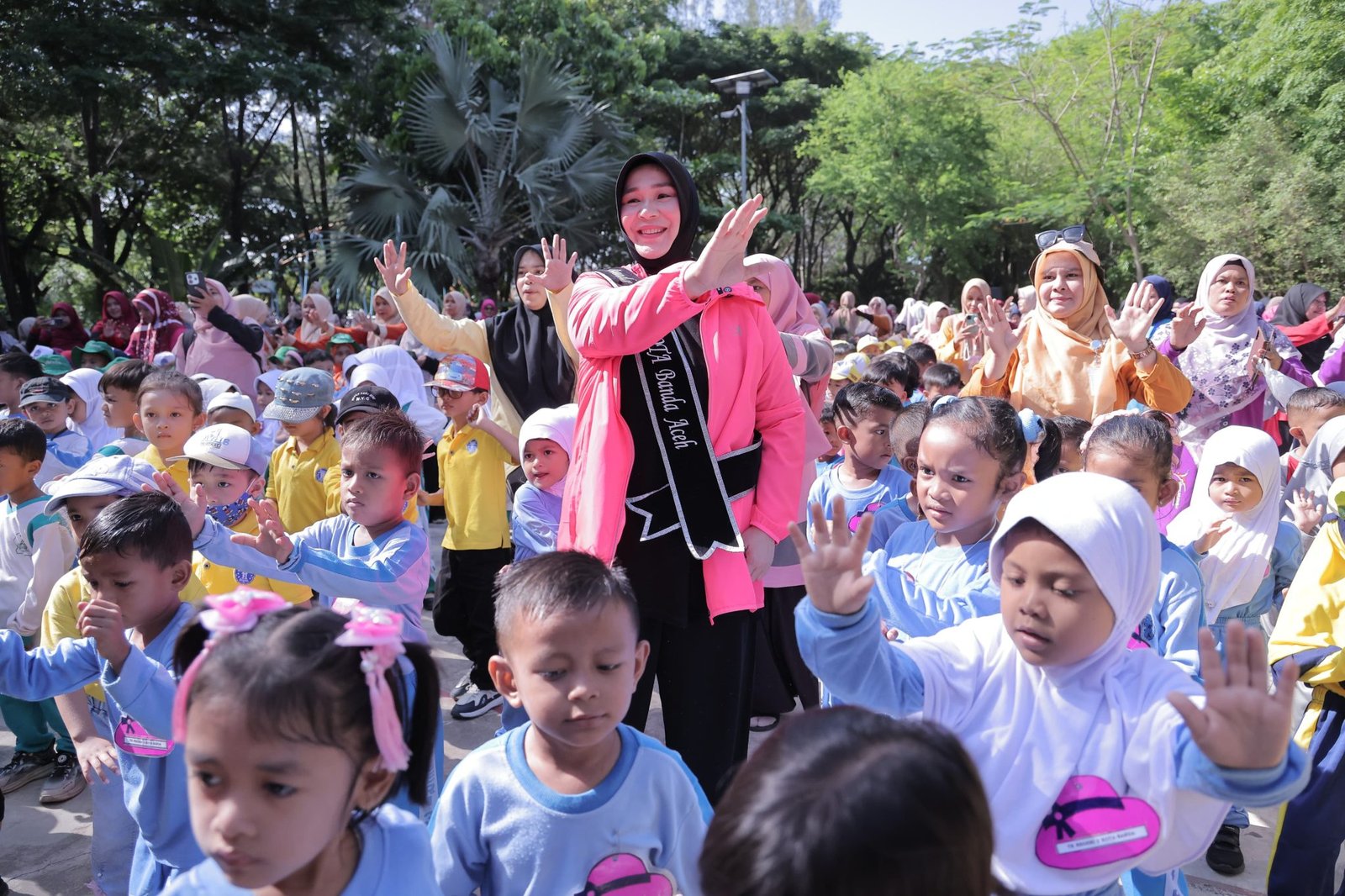 Jejak Kecil di Hutan Kota, Menanam Harapan Besar bagi Generasi Banda Aceh