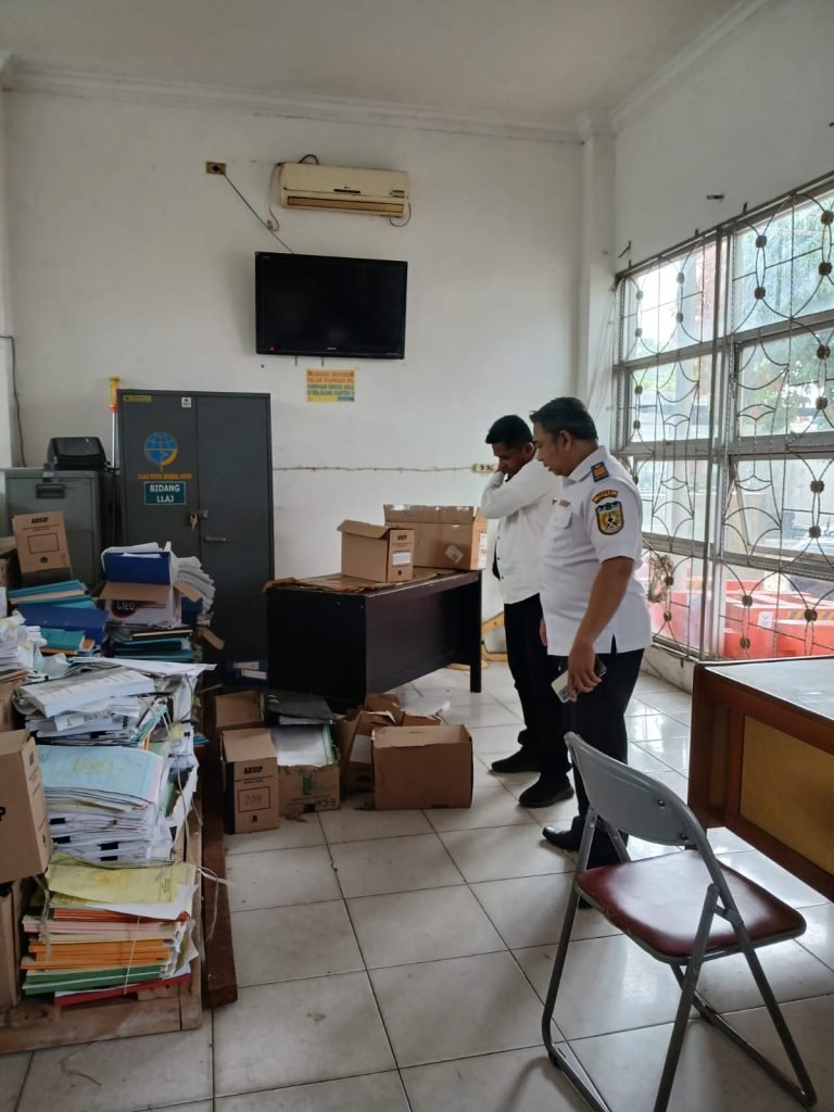 Dispersip Laksanakan Pendampingan Penyusutan Arsip pada Dishub Kota Banda Aceh
