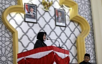 Wali Kota Sampaikan Raqan Perubahan APBK 2026 dalam Rapat Paripurna DPRK